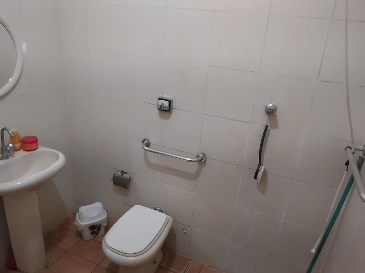 Sitio Bemtevi - Jockey Camping - Uberlandia Villa Exteriör bild