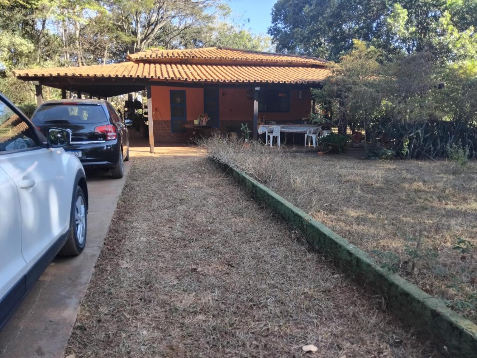 Sitio Bemtevi - Jockey Camping - Uberlandia Villa Exteriör bild
