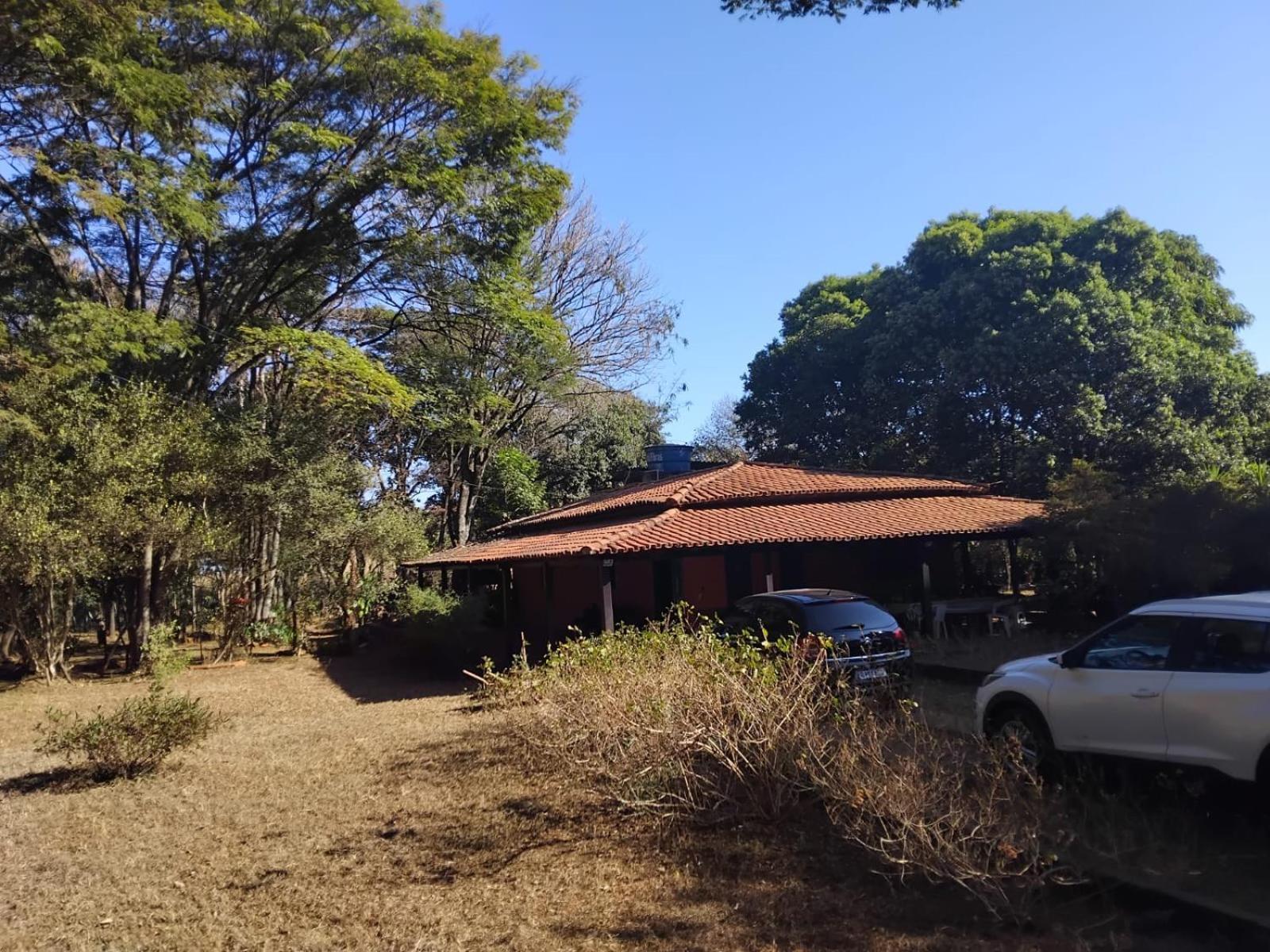 Sitio Bemtevi - Jockey Camping - Uberlandia Villa Exteriör bild